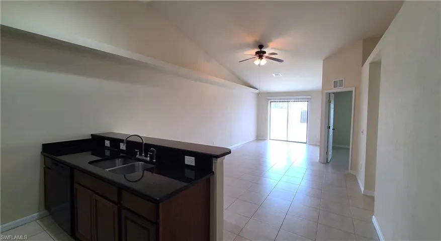 115 Se 12th Ter 115, Cape Coral, Florida 33990