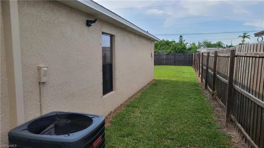 115 Se 12th Ter 115, Cape Coral, Florida 33990