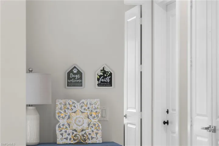 3012 Pine Tree Dr, Naples, Florida 34112