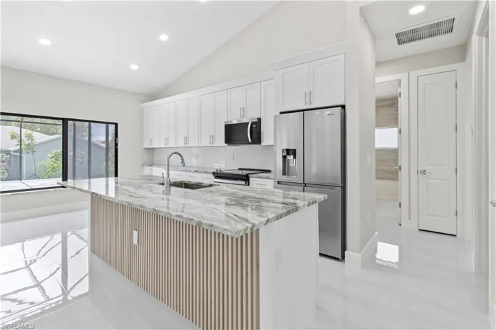 2508 Sw 32nd St, Cape Coral, Florida 33914