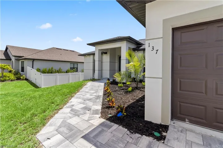 2508 Sw 32nd St, Cape Coral, Florida 33914