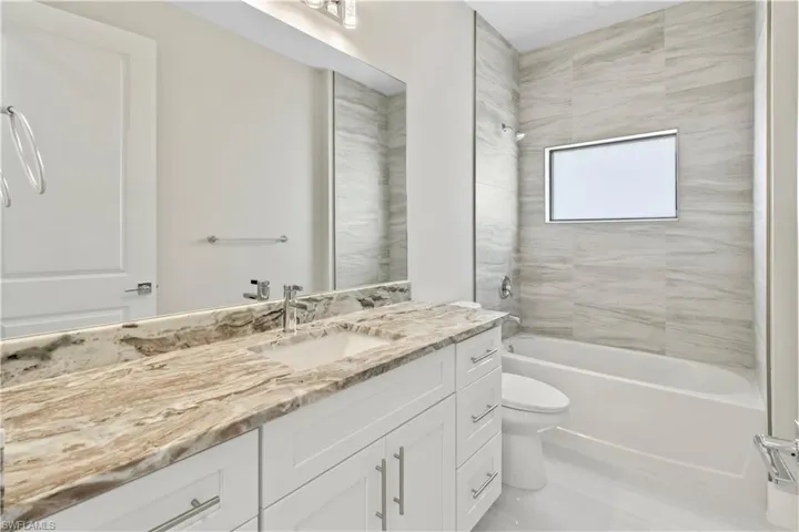 2508 Sw 32nd St, Cape Coral, Florida 33914