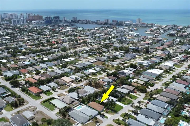 590  104th N AVE, Naples, FL 34108