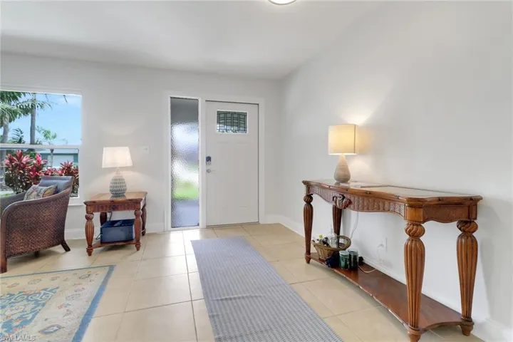 590  104th N AVE, Naples, FL 34108