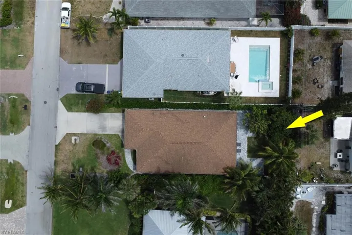590  104th N AVE, Naples, FL 34108
