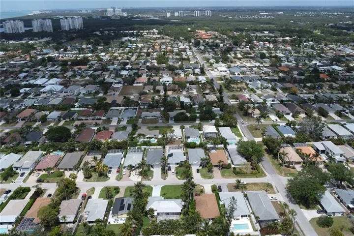590  104th N AVE, Naples, FL 34108