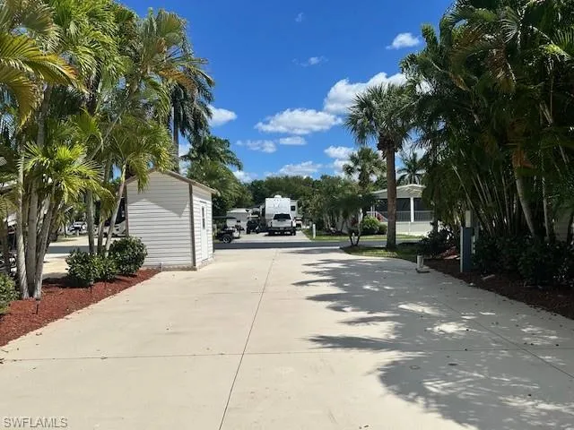 1343 Amethyst Lake Ln, Naples, Florida 34114
