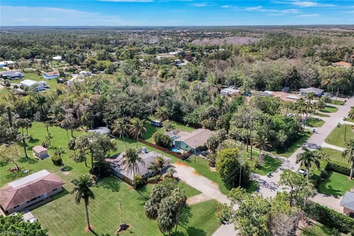 5290 Cypress Ln, Naples, Florida 34113