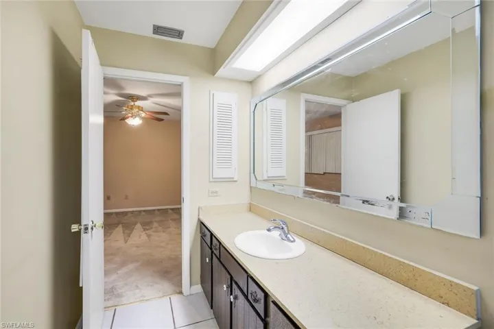 5290 Cypress Ln, Naples, Florida 34113