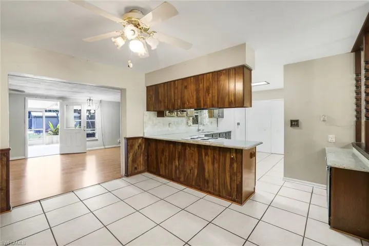 Dining area off the kitchen