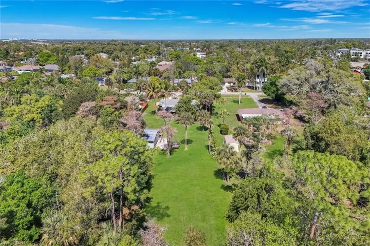 5290 Cypress Ln, Naples, Florida 34113