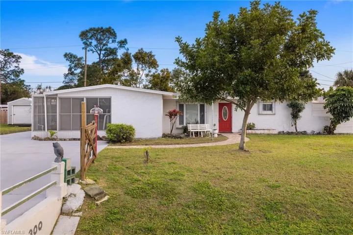 300  Jersey W RD, Lehigh Acres, FL 33936