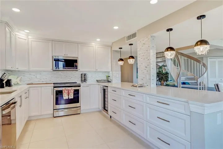 4041 Gulf Shore Blvd N 1109, Naples, Florida 34103