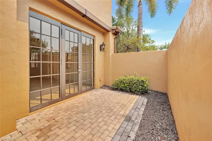 9109 Yuba LN # 1, NAPLES FL 34113