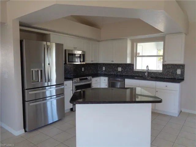 1101 Nw 19th Pl, Cape Coral, Florida 33993
