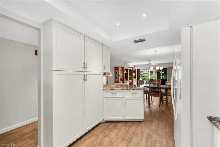 4955  Pepper  CIR, Naples, FL 34113