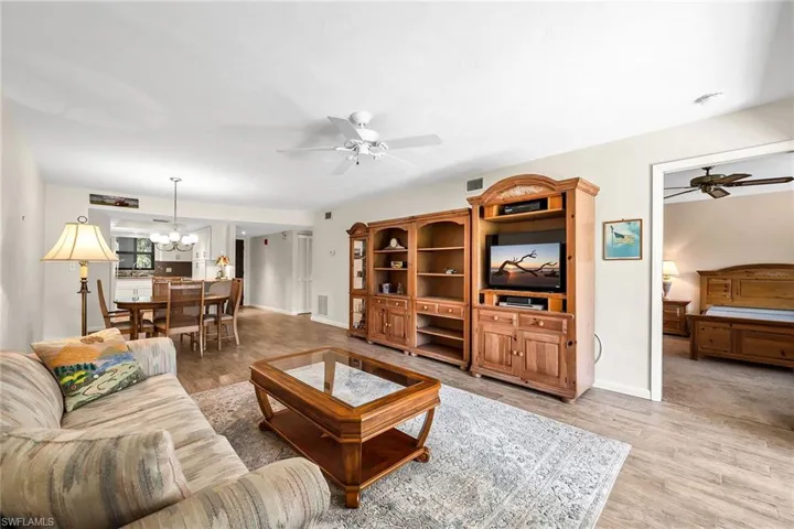4955  Pepper  CIR, Naples, FL 34113