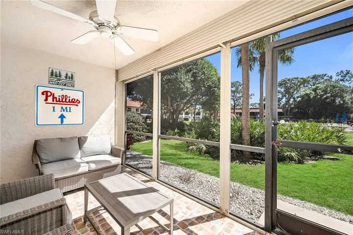 4955  Pepper  CIR, Naples, FL 34113