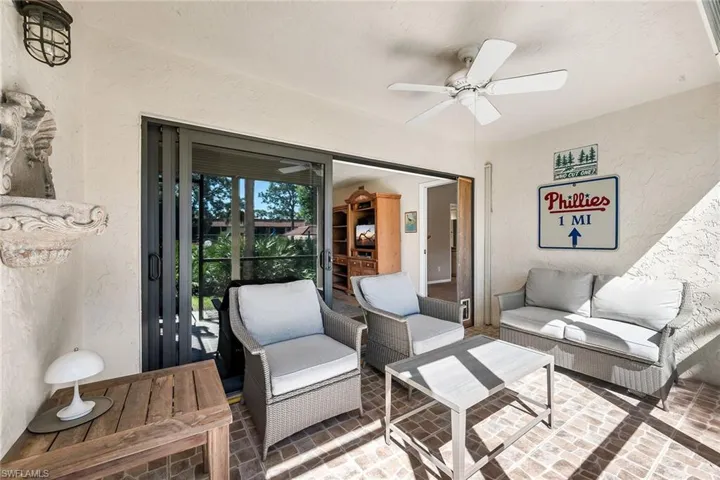 4955  Pepper  CIR, Naples, FL 34113
