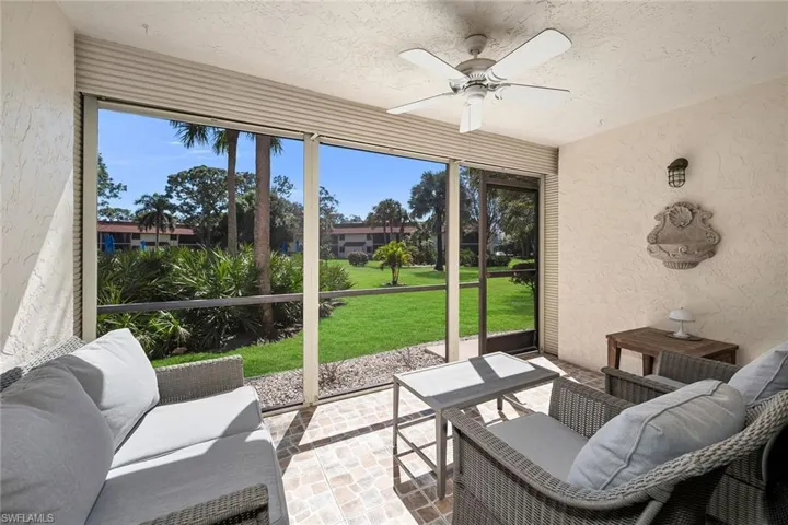 4955  Pepper  CIR, Naples, FL 34113