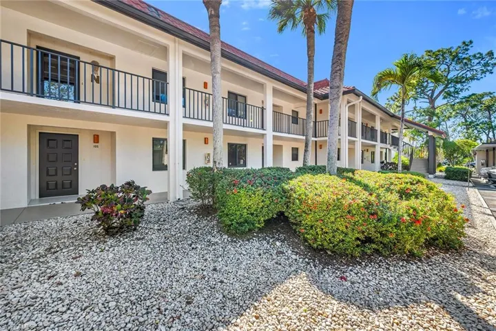 4955  Pepper  CIR, Naples, FL 34113