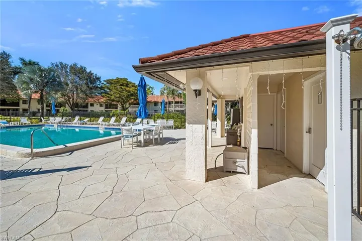 4955  Pepper  CIR, Naples, FL 34113