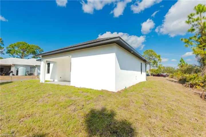2774  56th NE AVE, Naples, FL 34120