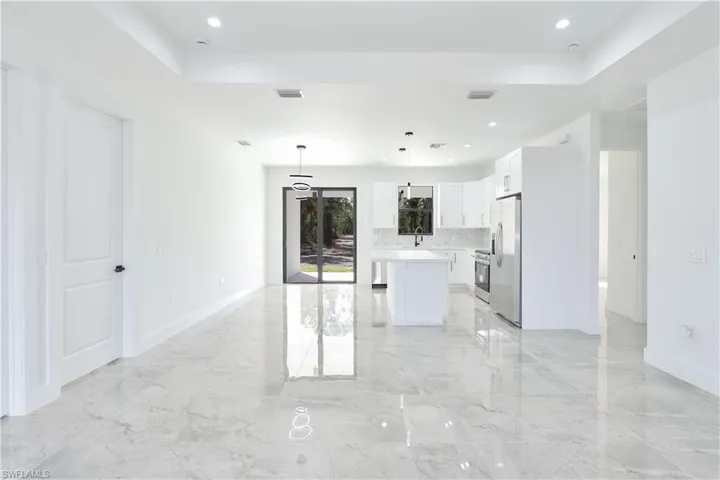 2774  56th NE AVE, Naples, FL 34120