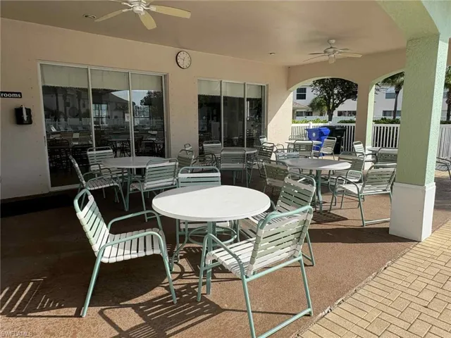 3636 Pine Oak Cir 108, Fort Myers, Florida 33916