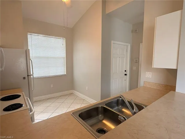 3636 Pine Oak Cir 108, Fort Myers, Florida 33916
