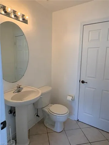 3636 Pine Oak Cir 108, Fort Myers, Florida 33916