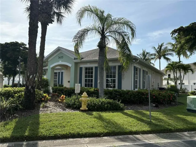 3636 Pine Oak Cir 108, Fort Myers, Florida 33916