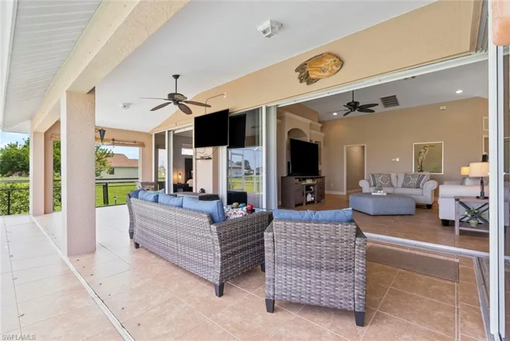 Lanai with 90-degree access to living area.