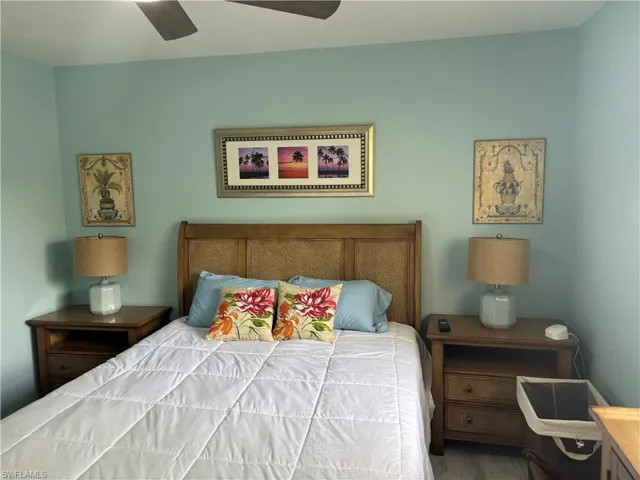 Bedroom with ceiling fan