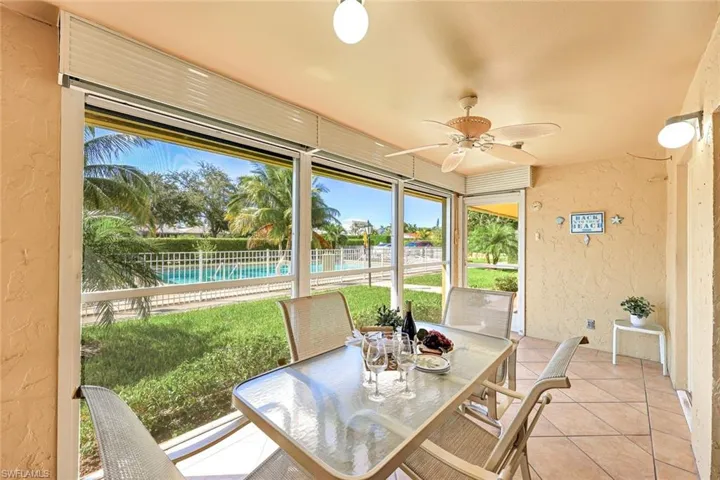 2000  Alamanda  DR, Naples, FL 34102