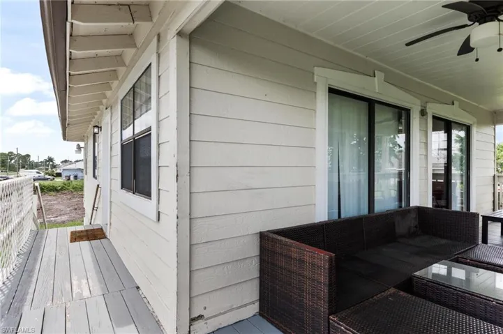 Deck with ceiling fan