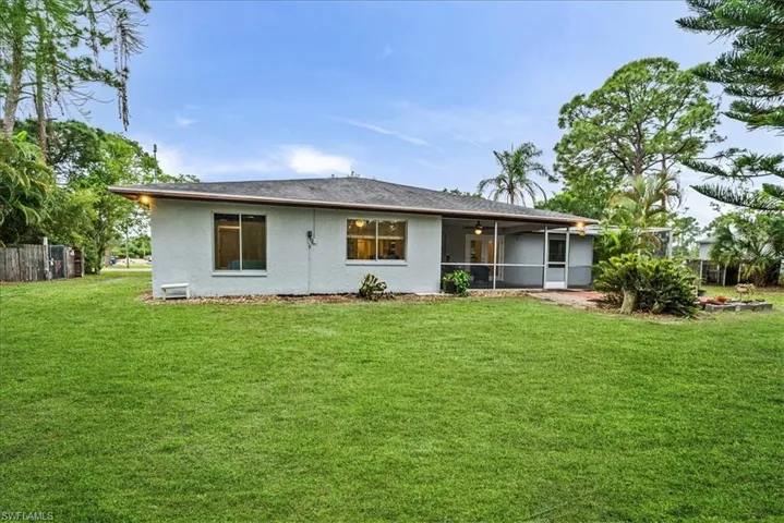19208 Murcott Dr E, Fort Myers, Florida 33967