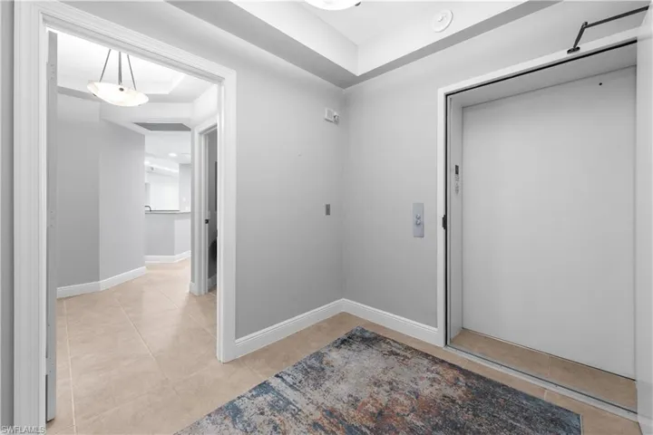 Private Foyer