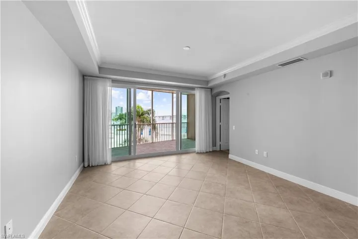 2745  1st  ST, Fort Myers, FL 33916