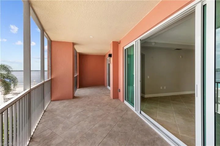 Screened Balcony