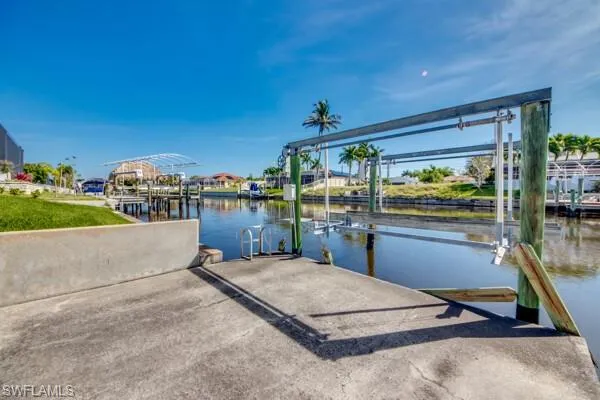 3303 SW 2nd AVE, CAPE CORAL FL 33914