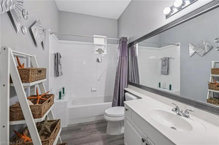 7951  Haven  DR, Naples, FL 34104