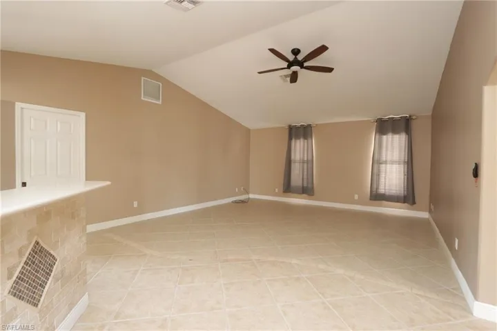 1219 Ne 3rd Ter, Cape Coral, Florida 33909