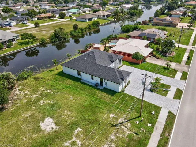 613 Gleason Pkwy, Cape Coral, Florida 33914