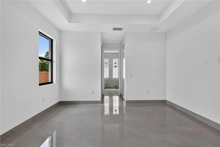 613 Gleason Pkwy, Cape Coral, Florida 33914