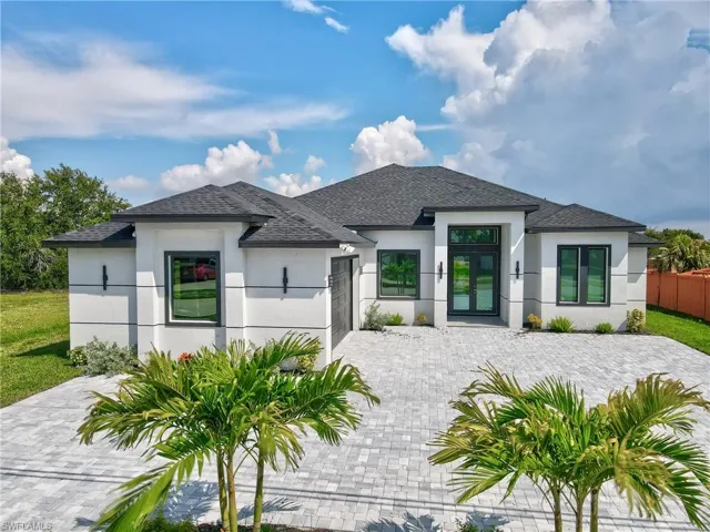 613 Gleason Pkwy, Cape Coral, Florida 33914