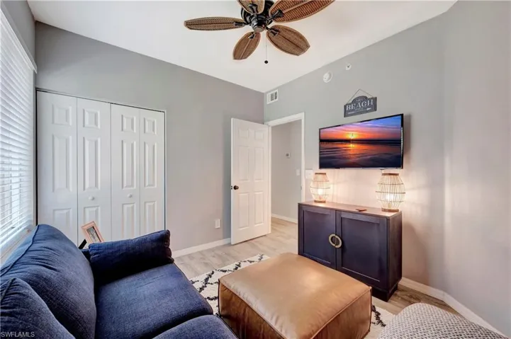 6880  Huntington Lakes  CIR, Naples, FL 34119