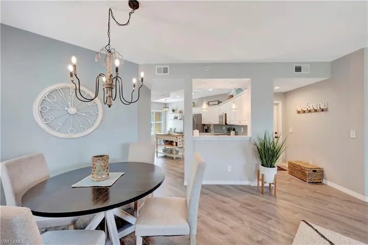 6880  Huntington Lakes  CIR, Naples, FL 34119