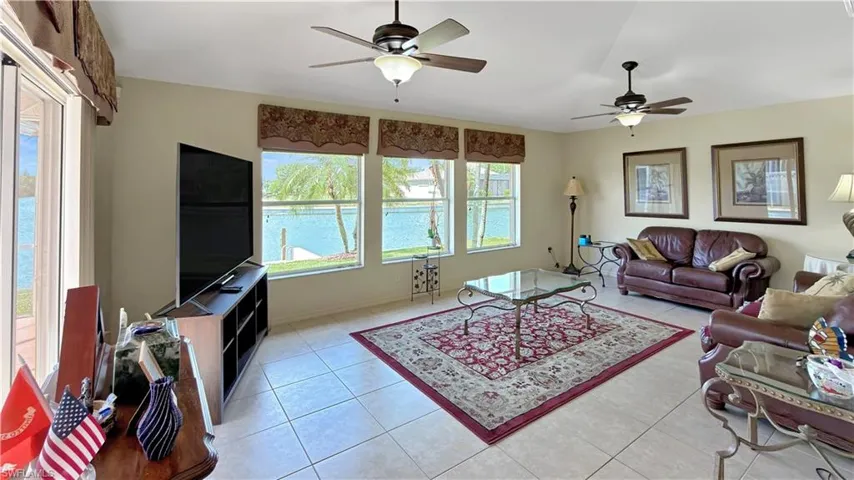 1803 Ne 2nd St, Cape Coral, Florida 33909