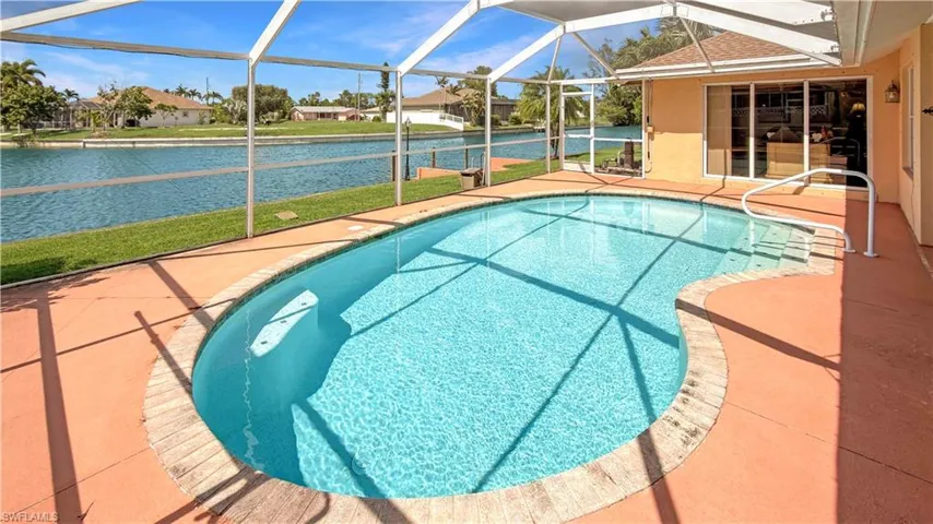 1803 Ne 2nd St, Cape Coral, Florida 33909